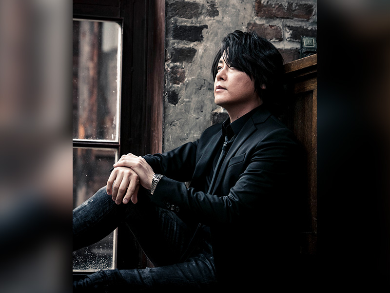 河村隆一
