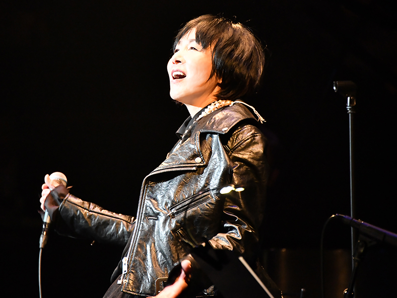 山下久美子