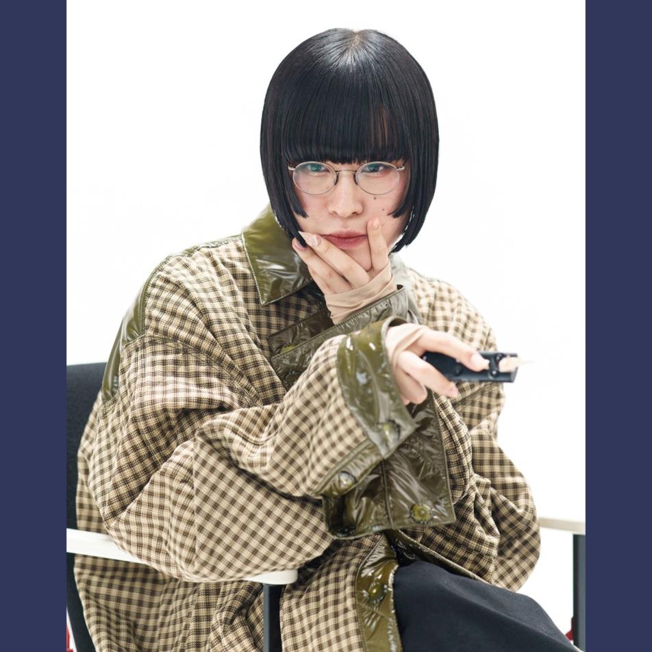 長谷川白紙